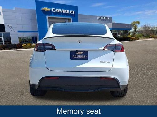 2025 Tesla Model Y Performance