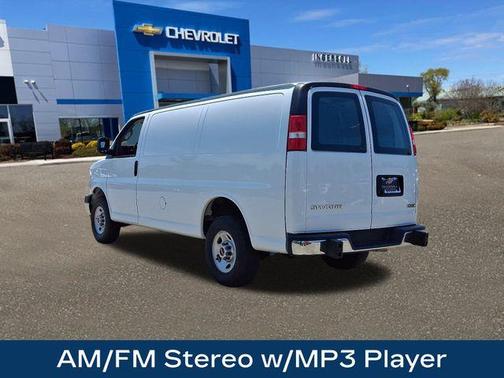 2023 GMC Savana 2500 Work Van