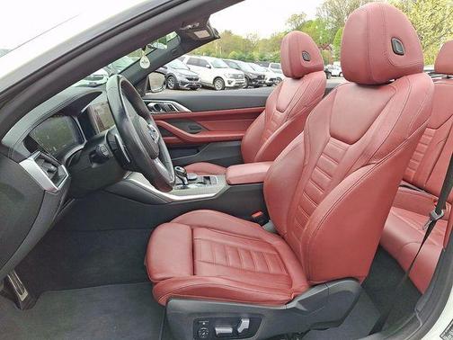 Mineral White Metallic 2021 BMW M440 i