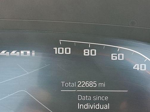 Mineral White Metallic 2021 BMW M440 i