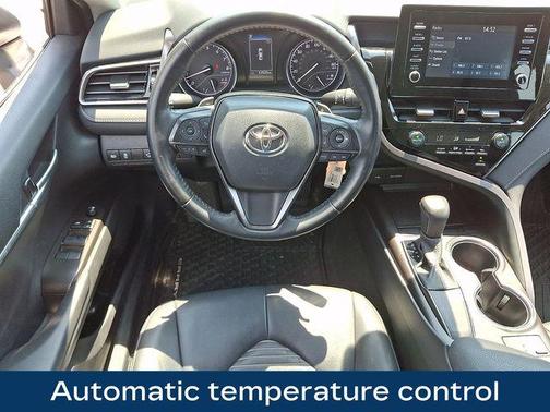 Celestial Silver Metallic 2024 Toyota Camry SE