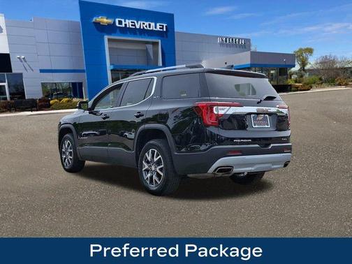 2022 GMC Acadia SLT