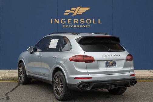 2018 Porsche Cayenne Platinum Edition