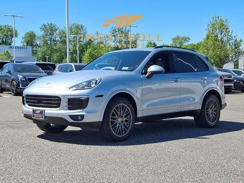 2018 Porsche Cayenne Platinum Edition