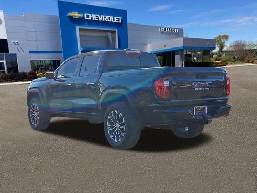 2023 GMC Canyon Denali