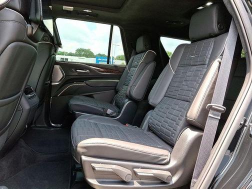 2024 Cadillac Escalade Sport Platinum