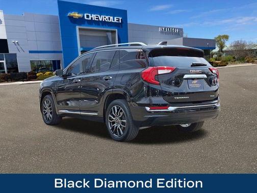 2023 GMC Terrain Denali