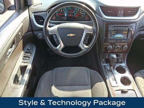 Tungsten Metallic 2017 Chevrolet Traverse 1LT