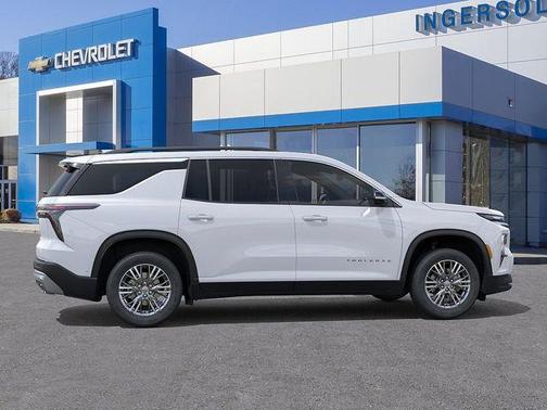 Summit White 2026 Chevrolet Traverse LT