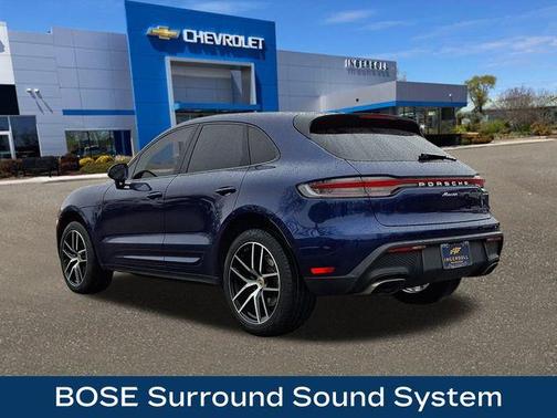 2022 Porsche Macan Base