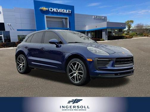 2022 Porsche Macan Base