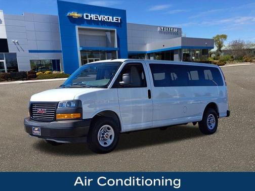 2023 GMC Savana 3500 LS