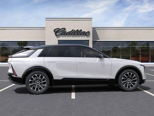 2025 Cadillac LYRIQ Sport