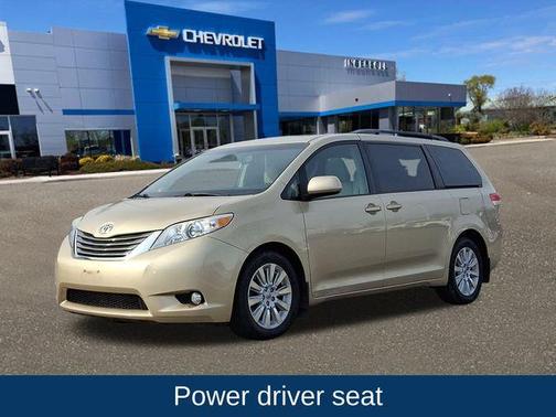 2014 Toyota Sienna XLE