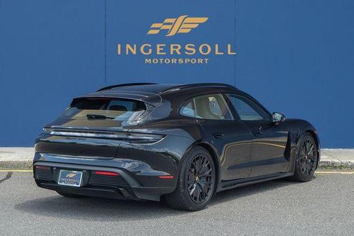 2022 Porsche Taycan Cross Turismo GTS
