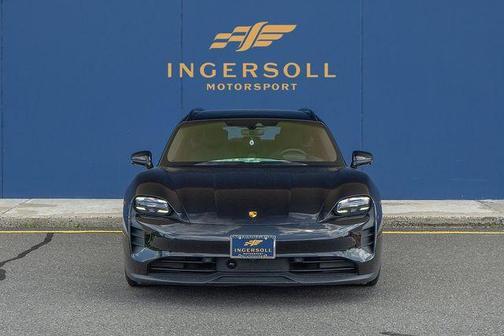 2022 Porsche Taycan Cross Turismo GTS