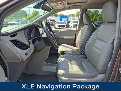 Predawn Gray Mica 2019 Toyota Sienna XLE