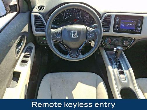 Lunar Silver Metallic 2019 Honda HR-V LX