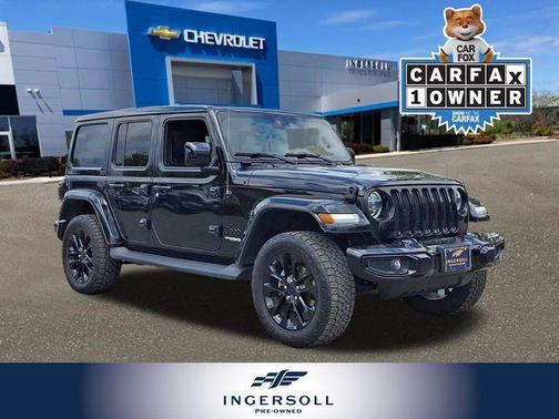 Black Clearcoat 2021 Jeep Wrangler Unlimited Sahara Altitude