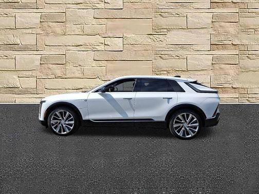 2025 Cadillac LYRIQ Luxury