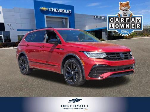 Kings Red 2024 Volkswagen Tiguan 2.0T SE R-Line Black