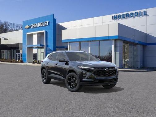 Mosaic Black Metallic 2026 Chevrolet Trax LT