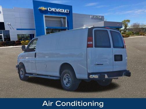 2024 Chevrolet Express 2500 Work Van