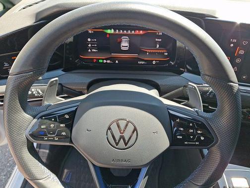 Pure White 2024 Volkswagen Golf R 2.0T