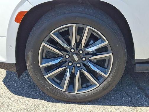 Crystal White Tri-Coat 2021 Cadillac Escalade Sport