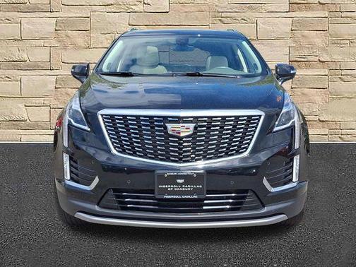 Stellar Black Metallic 2021 Cadillac XT5 Premium Luxury