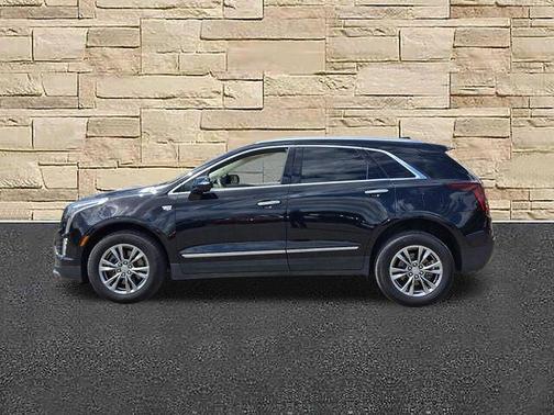 Stellar Black Metallic 2021 Cadillac XT5 Premium Luxury