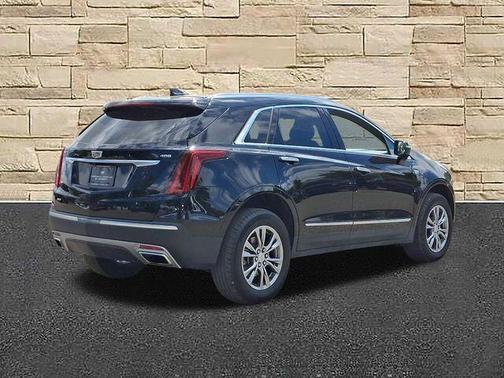 Stellar Black Metallic 2021 Cadillac XT5 Premium Luxury