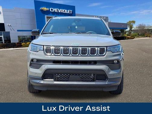 2023 Jeep Compass Latitude Lux
