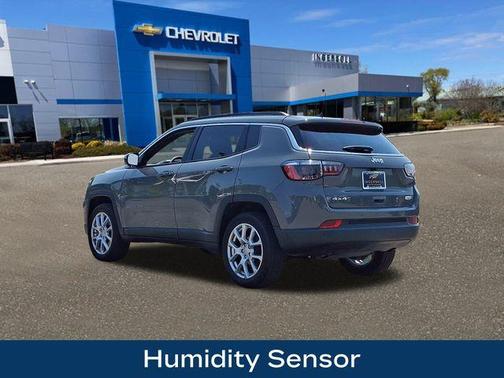 2023 Jeep Compass Latitude Lux