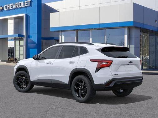 Summit White 2026 Chevrolet Trax LT
