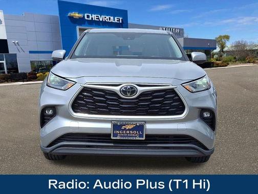 2020 Toyota Highlander LE