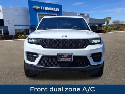 2024 Jeep Grand Cherokee Laredo