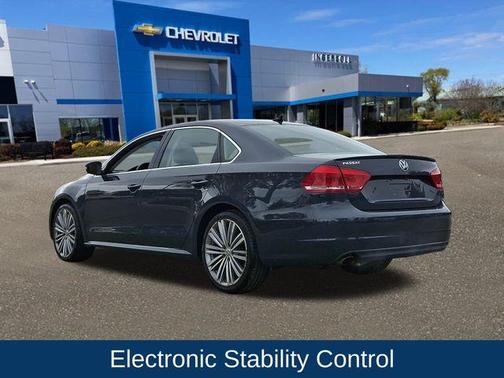 2015 Volkswagen Passat 1.8T Sport