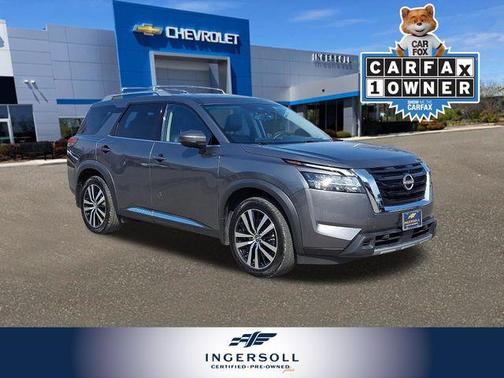 2023 Nissan Pathfinder Platinum