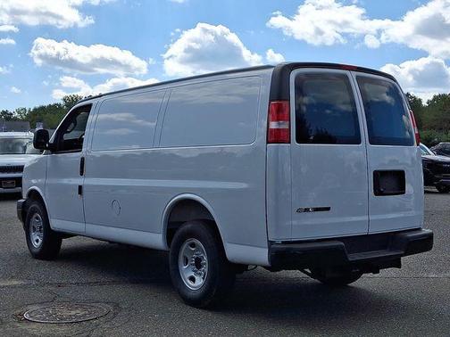 2025 Chevrolet Express 3500 Work Van