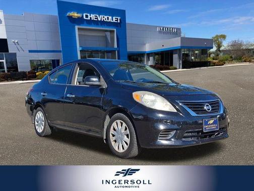 2013 Nissan Versa 1.6 SV