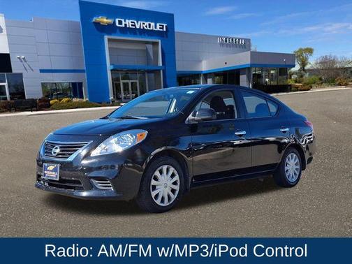 2013 Nissan Versa 1.6 SV