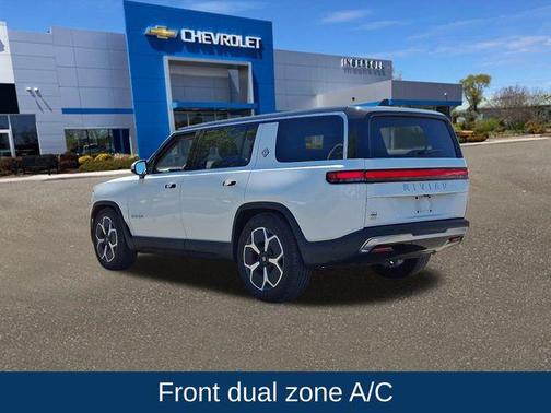 2023 Rivian R1S Adventure