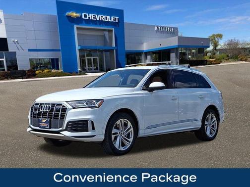 2022 Audi Q7 45 Premium Plus