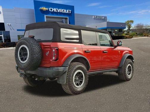 2022 Ford Bronco Badlands