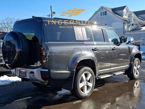 2023 Land Rover Defender First Edition