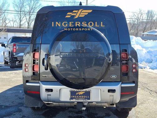 2023 Land Rover Defender First Edition