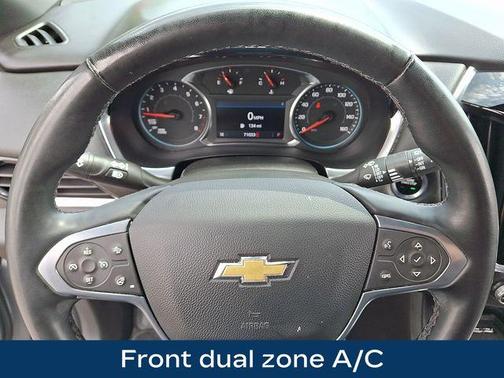 Sterling Gray Metallic 2023 Chevrolet Traverse LT Leather