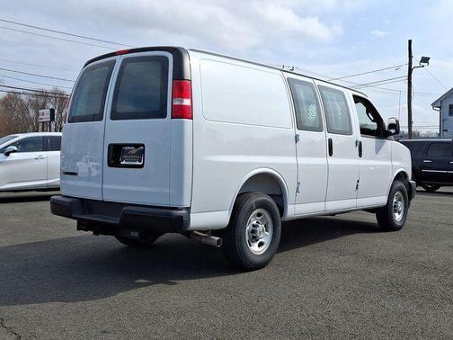 2025 Chevrolet Express 3500 Work Van