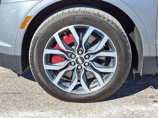 2024 Cadillac XT5 Sport